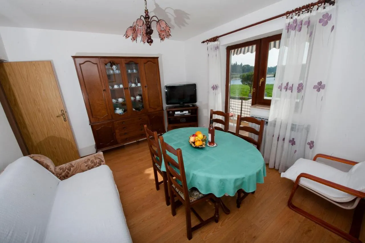 רוביני Apartments Val Mari - Laguna