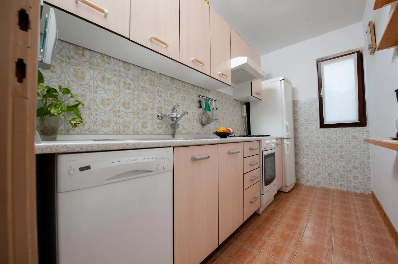 רוביני Apartments Val Mari - Laguna