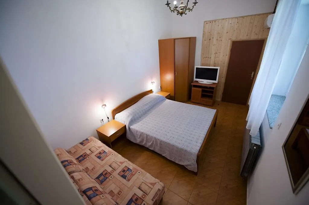 רוביני Apartments Val Mari - Laguna