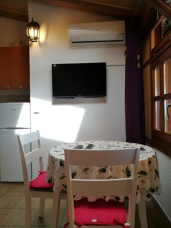 רוביני Apartments Val Mari - Laguna