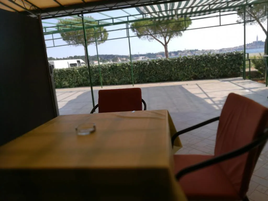 רוביני Apartments Val Mari - Laguna 0*,